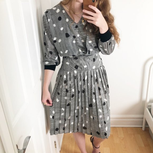 Vintage Matching Pleated Midi Skirt & Blouse Set